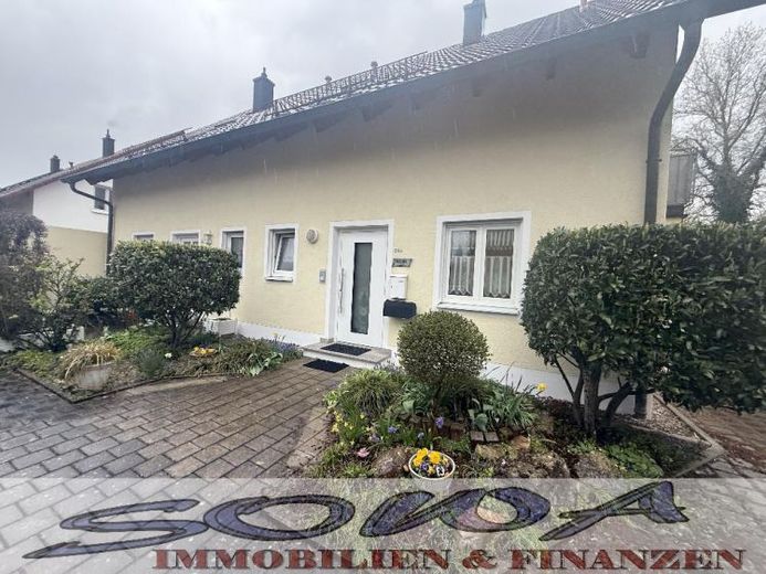 Haus mit Keller und Garage - Zentrumsnahe und ruhige Lage in Neuburg - Ein Objekt von Ihrem Immobilienpartner SOWA Immobilien und Finanzen – फोटो 1
