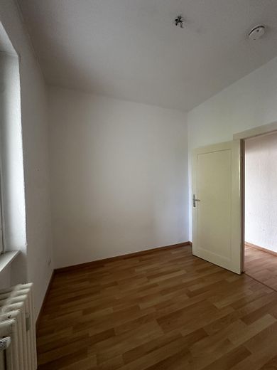 Apartamento en propiedad de 1,5 habitaciones sin alquilar en Westend – Mucho margen de diseño en una ubicación muy solicitada – Kleines Zimmer