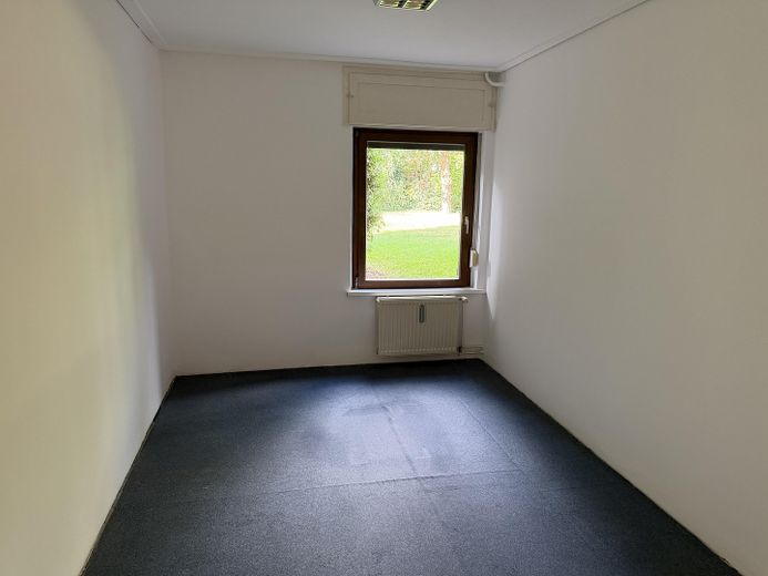 Provisionsfrei: Gepflegte DHH in Top-Lage Biesdorf – 160m² Gesamtfläche – Souterrain Zimmer 2 Garten