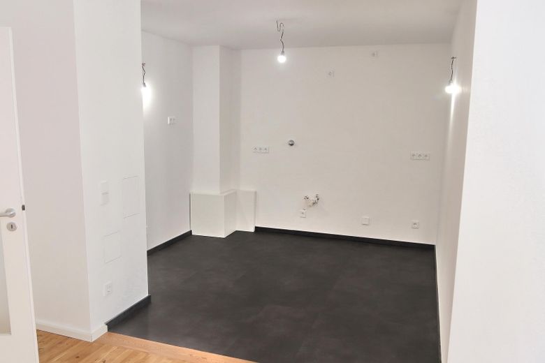 3-Zimmerwohnung in München (Lehel), 71m2, frisch saniert – Küche (ohne Einbauten)