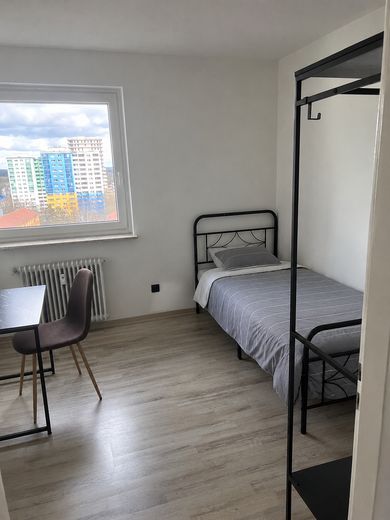 ЖИТЛОВА СПІЛЬНОТА ALL INCLUSIVE У НАЙКРАЩОМУ РОЗТАШУВАННІ – Privates Zimmer 3