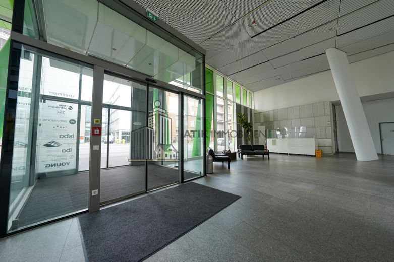 ATIK: Arbeiten mit Schlossblick - attraktive Büroflächen im X-House am Hauptbahnhof - provisionsfrei – Innenansicht