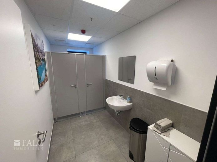 Moderne &amp; repräsentative Büroflächen am Piepersberg. – Toilettenanlage
