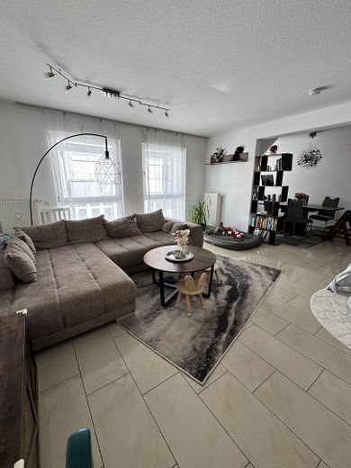 3,5-Zimmer-Wohnung mit Balkon im Zentrum von  Rastatt – Blick zum Esszimmer