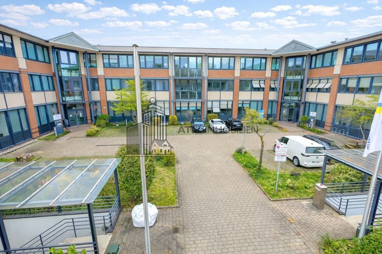 ATIK: Moderne Büroflächen in Bürogemeinschaft im High-Tech-Park in Mannheim – Drohnenaufnahme