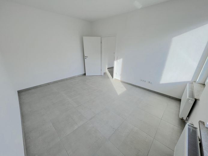 Moderne 2 Zimmer im kernsanierten Altbau – Schlafzimmer