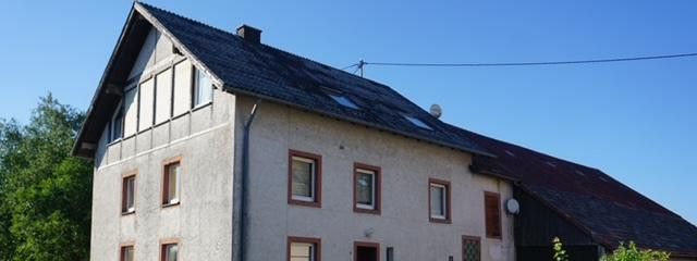Wohnhaus Straßenansicht