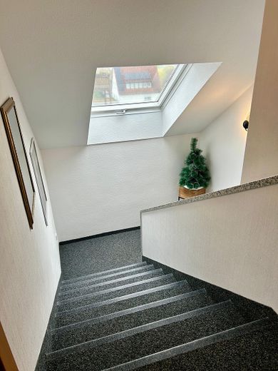 Traumhaftes Wohnen auf 2 Etagen - Haus in Haus mit Garten und Weitblick – Foto 19
