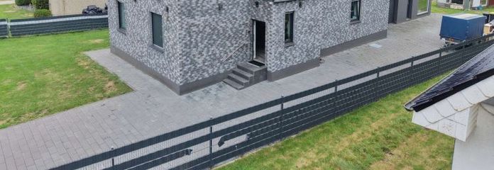Neuwertiges Premium-Einfamilienhaus mit modernster Energietechnik auf 1600 qm Grundstück.