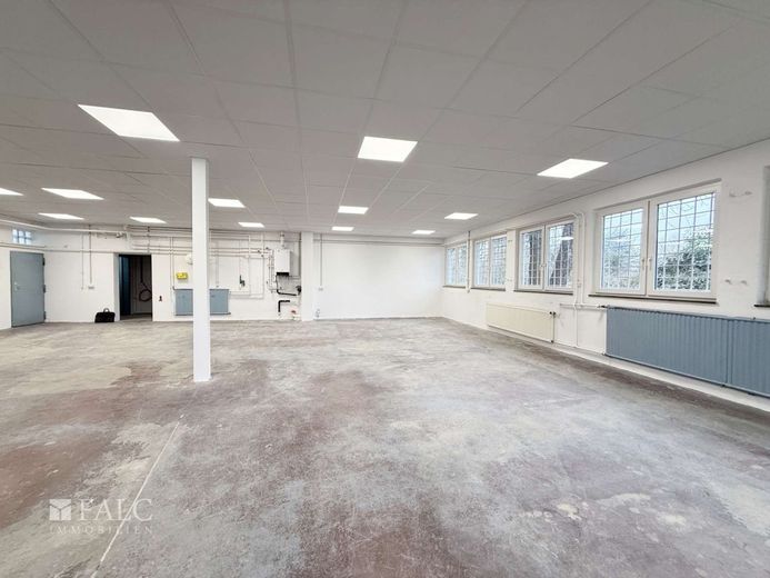 190 m² Lagerhalle sofort verfügbar! – Lagerhalle