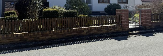 Großzügiges 2-/3- Familienhaus in ruhiger Lage mit flexiblen Nutzungsmöglichkeiten – Ansicht Eingangsbereich