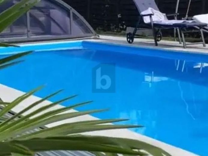 WOHNEN & VERMIETEN MIT GARTEN UND POOL – फोटो 1