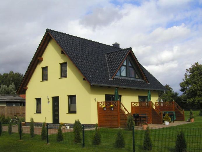 Nur wenige Schritte zum Wasser – Zwei Wohnungen oder ein Zuhause mit vielen Möglichkeiten – Foto 2