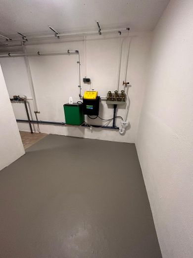 Gemoderniseerde twee-onder-een-kapwoning op toplocatie in Senden‑Aufheim – 140 m² woonoppervlak + groot kantoor - provisievrij – Neuer Mehrzweckraum