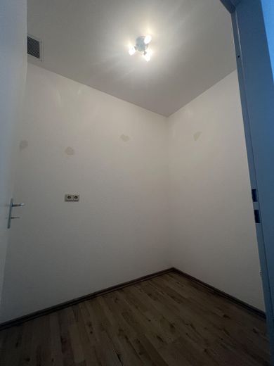 Preiswerte 2 Zimmer Wohnung im Erdgeschoss in ruhiger Wohnlage – Abstellraum