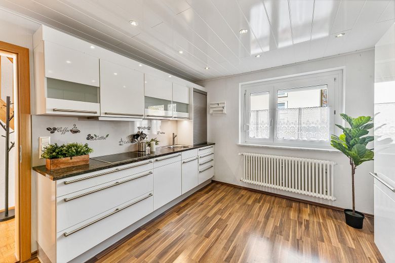 +++ Subito disponibile +++ Casa a schiera centrale a Neu-Ulm Pfuhl – Küche