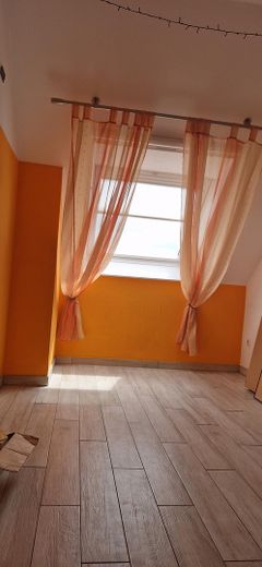 Two-family house – quiet and central with a garden paradise – OG Sitzecke im Flur