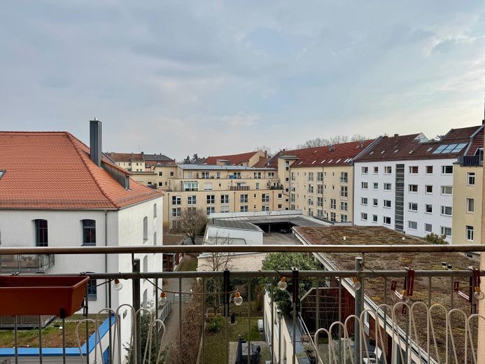 Helle und moderne 2-Zimmer-Eigentumswohnung direkt am Stadtpark – Blick Nordbalkon