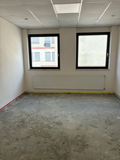 Vermietung: Großzügige Praxis- oder Bürofläche mit Entwicklungspotenzial im Herzen von Bad Kreuznach – फोटो 27