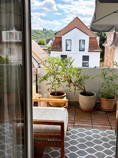 Helle 4-Zi.-Wohnung mit 2 Balkonen & Stellplatz – modernisiert, Süd-West – Balkon süd