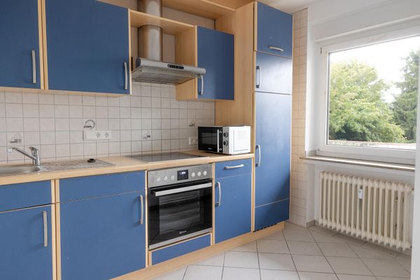 Freshly renovated: Bright 3-room apartment with elevator and loggia in Heinsberg-Oberbruch