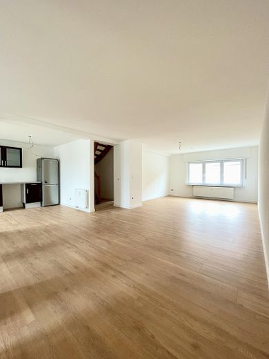 4ZKB mieszkanie dwupoziomowe - komfort na dwóch poziomach z przestronnym tarasem dachowym – Wohnzimmer