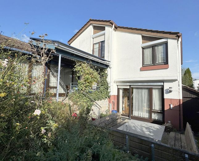 Casa indipendente e spaziosa in una posizione tranquilla e privilegiata (Bietigheim-Lug) – Hausansicht vom Garten