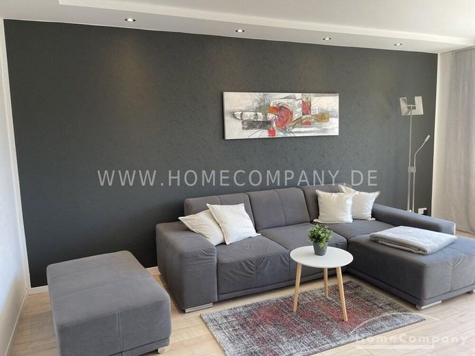 Sehr schöne 3 Zi.-Whg., möbliert. Mit Balkon. – 047e476d7537de0bbb3a3d988cf38bdd72412923.jpg