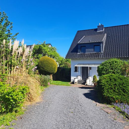 Alleinliegendes Haus
