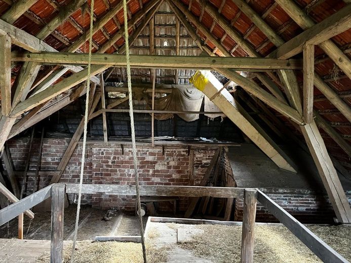 Resthof in Spenge mit der Option auf 1 ha Weide´für Pferdeliebhaber – Dachboden