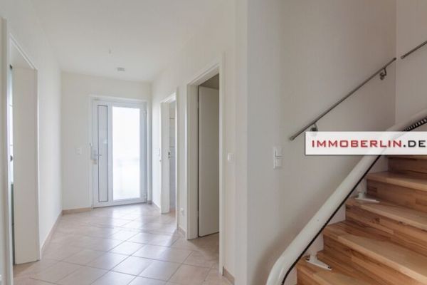 IMMOBERLIN.DE - Hausähnliche Wohnung mit Wintergarten, kleinem Westgarten