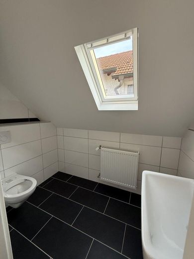Fully renovated single-family house with modern extension – Gäste WC