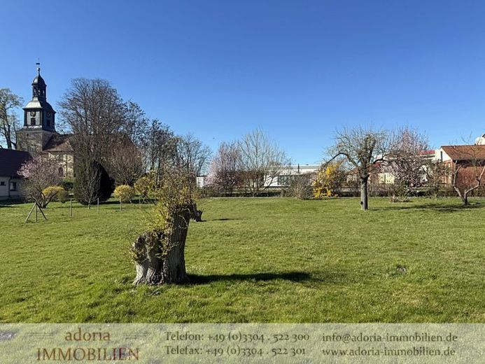 * RESERVIERT * Ländliches Leben im Dorf * bauträgerfreies Grundstück im Dorfkern von Vehlefanz * – Foto 1