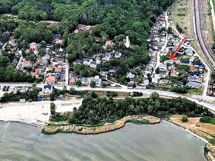[SENZA PROVVIGIONE]   Architettura studiata sull'acqua: La casa delle possibilità a Lietzow (Rügen) – Lage im Ort, Wassernähe