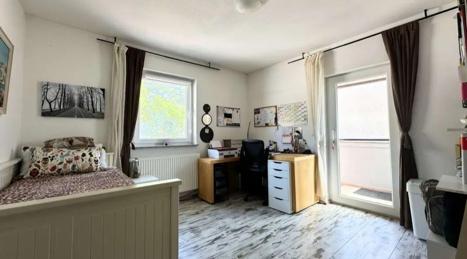 Rare perle immobilière dans un emplacement de premier choix, terrain à bâtir inclus – Arbeitszimmer