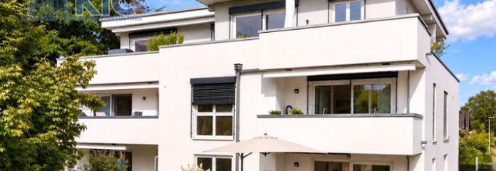Barrierefreie Luxuswohnung am Waldrand von Refrath – 3 Zimmermit eigenem Garten