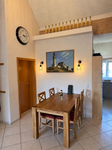 Appartement en duplex avec galerie unique, balcon orienté sud et vue dégagée sur la vallée de la Bibert – Photo 3