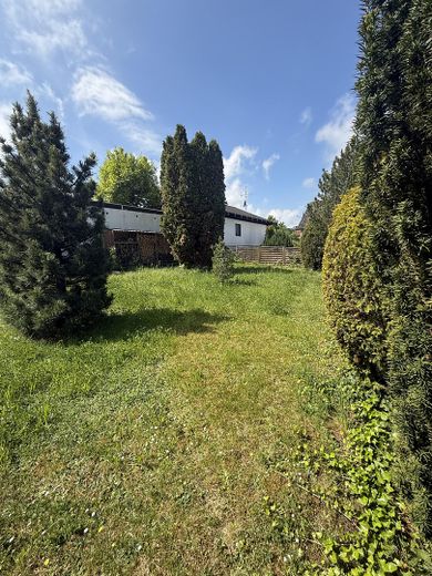 Verkauf eines Einfamilienhauses mit Doppelgarage und großzügigem Garten – Foto 14