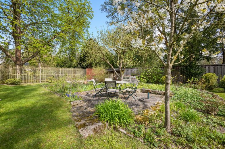 Schönes Einfamilienhaus in idealer Lage – Garten