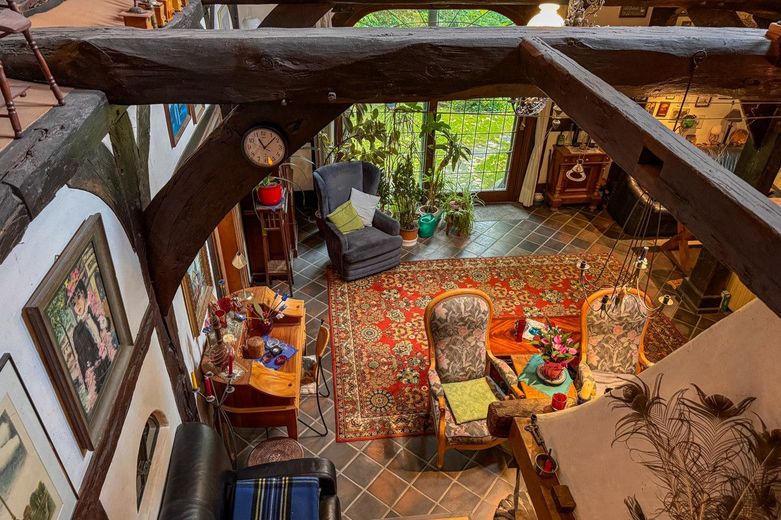 Wohnen im Denkmalschutz 6 Zimmer Reetdach Fachwerk Bauernhaus mit Gästehaus &amp; Scheune in Stuhr – Blick von der Galarie