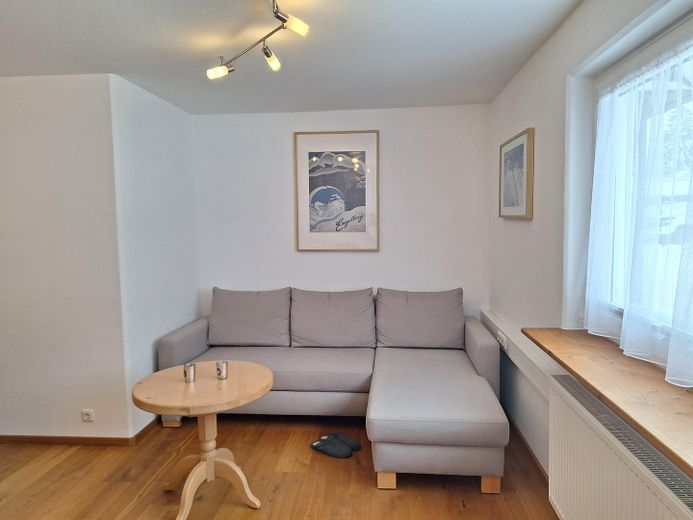 Balderschwang’da kapalı otoparklı yüksek kaliteli tatil evi – Wohnzimmer