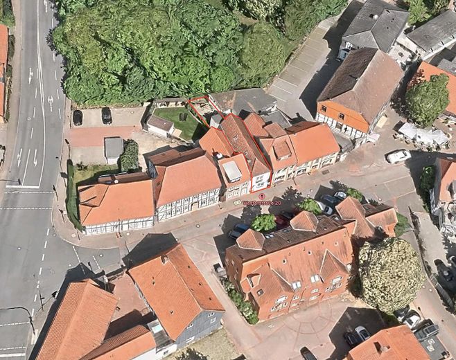 Gewerbe in zentraler Lage der Fallersleber Altstadt – Luftbild, Lage in der Altstadt