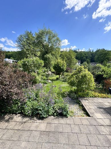 Garten von der Terrasse aus