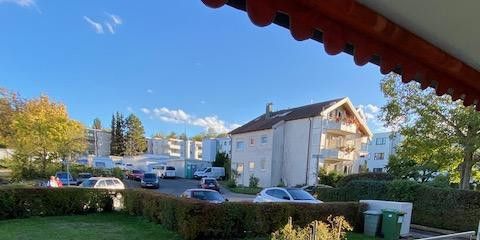 Balkon - Blick auf die Straße