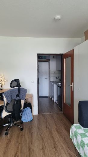 Gemütliches Apartement in bester Innenstadtlage v. Bad Reichenhall – Blick zur Diele