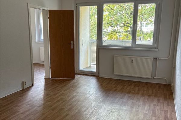 Ihr Familienglück ! 4- Zimmer Wohnung ab sofort ** 2.5 **