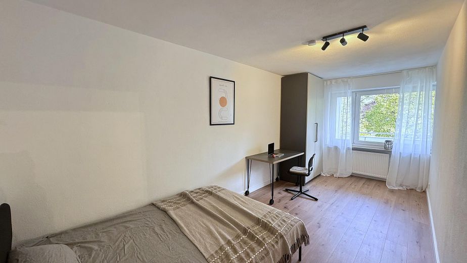 Vollvermietete 4-Zimmer-WG-Wohnung in Hadern, saniert und möbliert – Zimmer 1