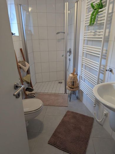 Bad Mietermöblierung