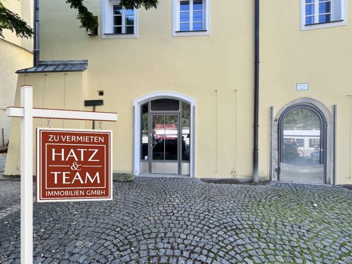 Posizione di prim’ordine sul lungodanubio – Grazioso locale commerciale con terrazza e splendida vista sulla Veste Oberhaus! – Foto 1