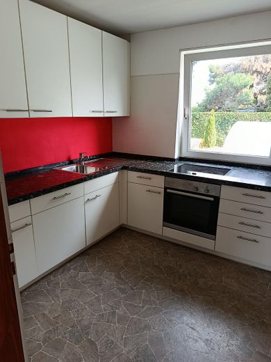 Zweifamilienhaus in Toplage, Ruheoase mit Pool am Stadtrand von Friedberg/Augsburg, Hochzoll – Küche Erdgeschoß